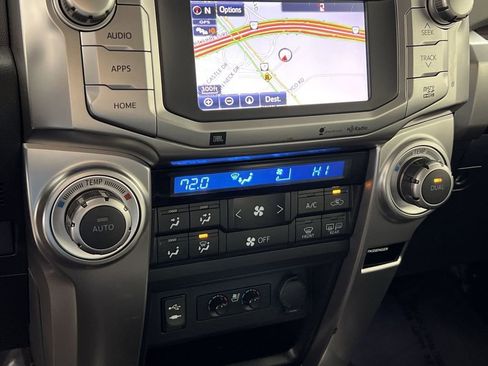 Used 2014 Toyota 4Runner Limited image 20