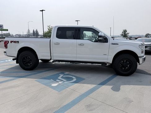 Used 2016 Ford F150 Lariat w/ Equipment Group 502A Luxury AWD/4WD image 5