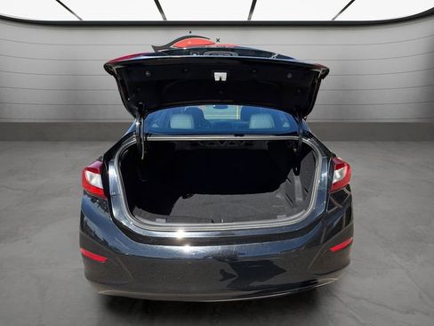 Used 2017 Chevrolet Cruze LT w/ Leather Package FWD image 14