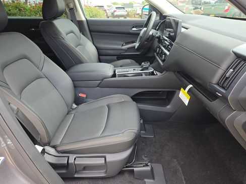 New 2026 Nissan Pathfinder SL FWD image 19