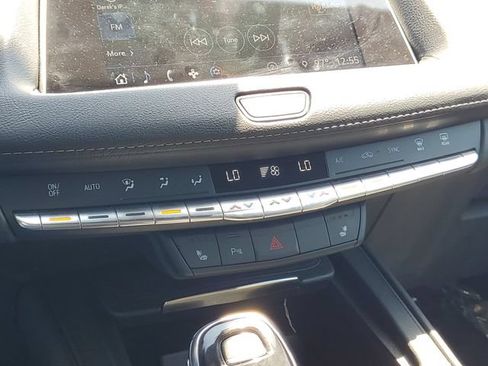 Used 2022 Cadillac XT4 Premium Luxury w/ Safety Alert Package AWD/4WD image 29