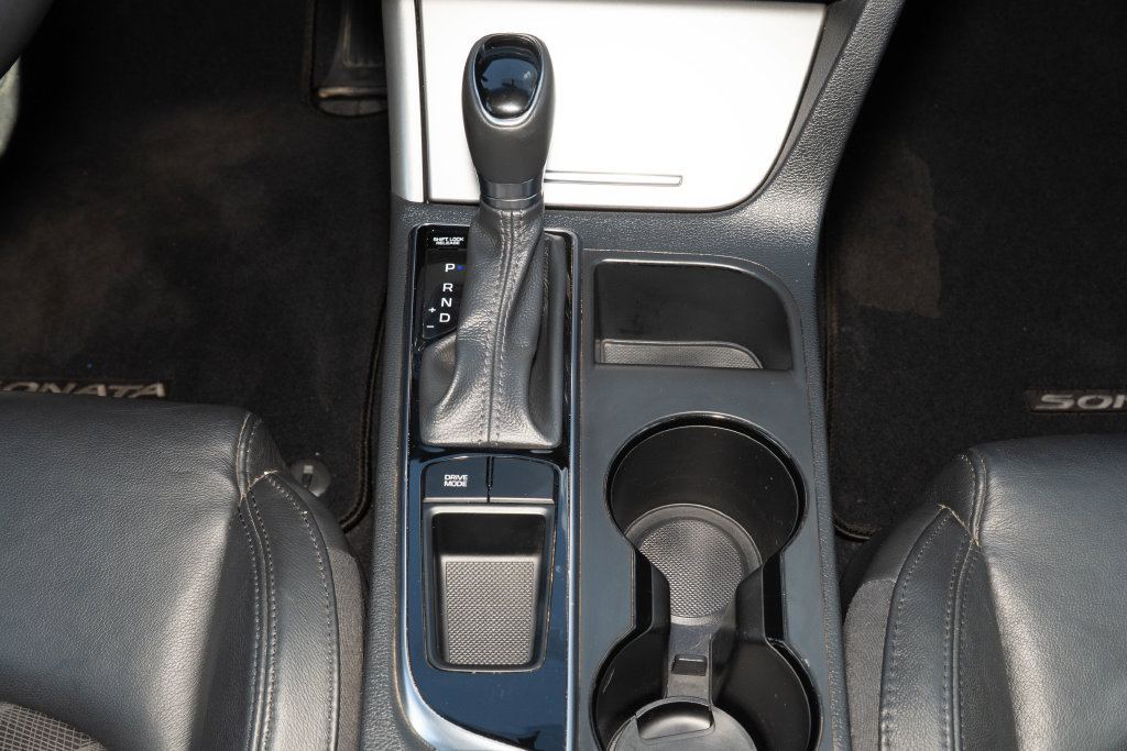 Used 2015 Hyundai Sonata Sport w/ Option Group 03 FWD image 22