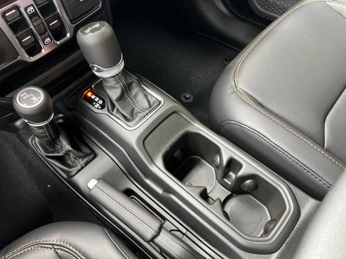 New 2025 Jeep Wrangler Unlimited Sahara AWD/4WD image 13