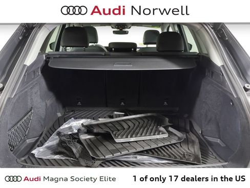 Used 2025 Audi Q5 Premium Plus w/ Premium Plus AWD/4WD image 16