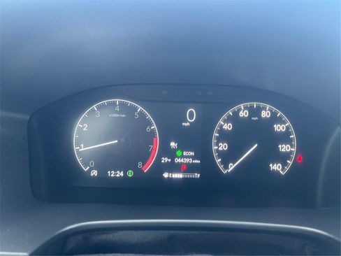 Used 2024 Honda CR-V EX image 16