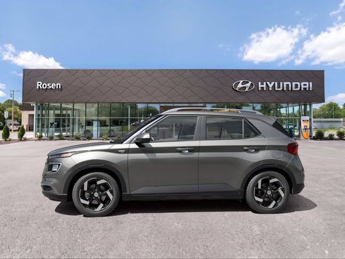 New 2026 Hyundai Venue SEL FWD image 16