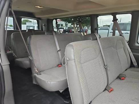 Used 2025 GMC Savana 3500 LT w/ LT Preferred Equipment Group RWD image 20