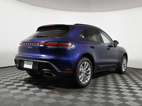 Used 2025 Porsche Macan AWD/4WD image 7