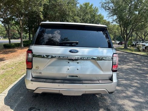 Used 2018 Ford Expedition Max Limited w/ Equipment Group 301A RWD image 7