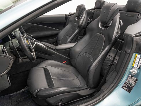 Certified 2024 Ferrari Roma Spider RWD image 5