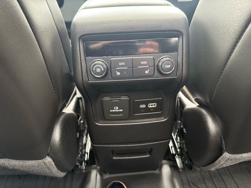 Used 2021 GMC Acadia AT4 w/ Technology Package AWD/4WD image 16