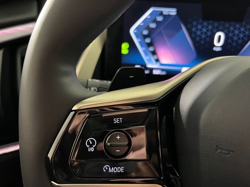 Certified 2025 BMW X3 xDrive30i w/ M Sport Package image 18