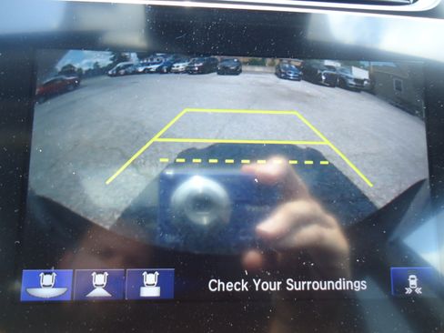 Used 2020 Honda CR-V Touring image 18