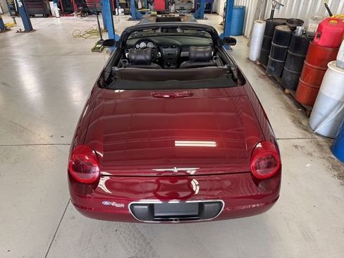 Used 2004 Ford Thunderbird RWD image 11