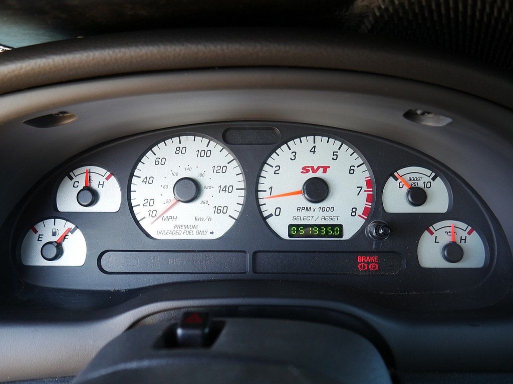 Used 2004 Ford Mustang Cobra RWD image 30