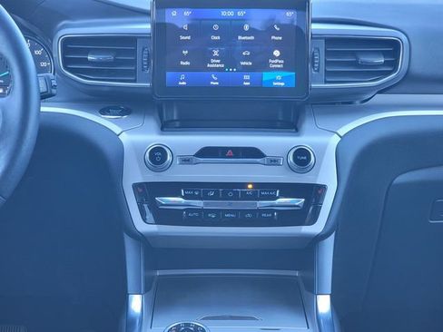 Certified 2023 Ford Explorer XLT w/ Equipment Group 202A AWD/4WD image 28