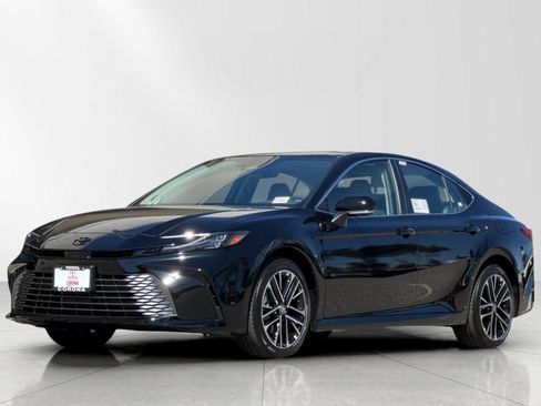 New 2026 Toyota Camry XLE AWD/4WD image 7