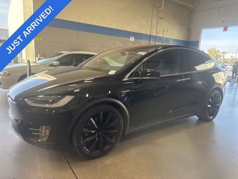 Used 2018 Tesla Model X 75D image 1