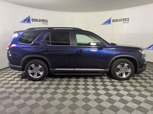 Certified 2025 Honda Pilot EX-L image 10
