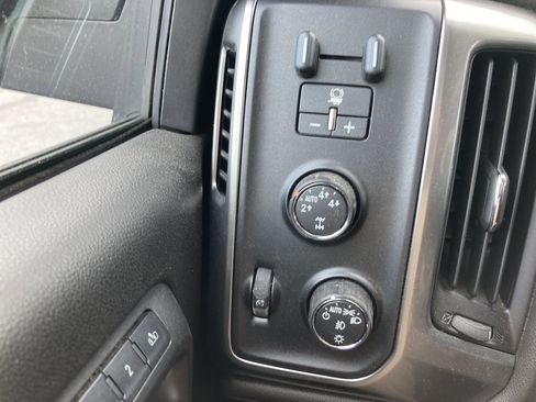 Used 2015 Chevrolet Silverado 1500 LTZ Z71 w/ LTZ Plus Package AWD/4WD image 14