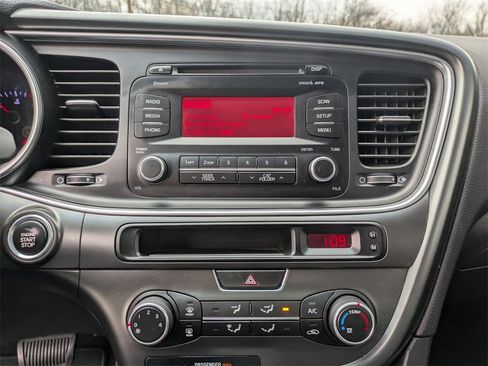 Used 2015 Kia Optima LX w/ LX Convenience Package image 14