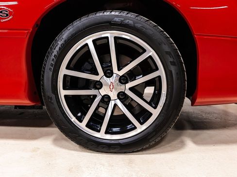 Used 2002 Chevrolet Camaro Z28 w/ SS Performance/Appearance Pkg image 10