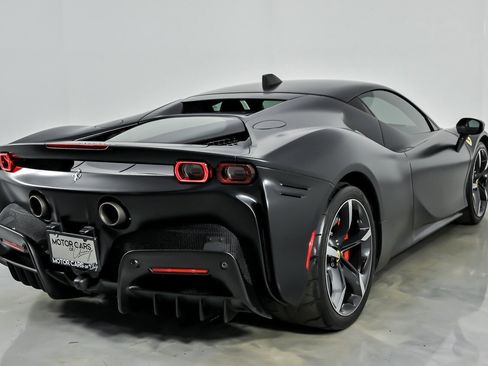 Used 2022 Ferrari SF90 Stradale AWD/4WD image 12