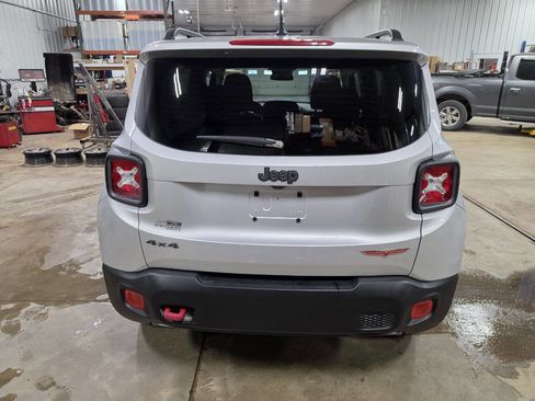 Used 2016 Jeep Renegade Trailhawk AWD/4WD image 6