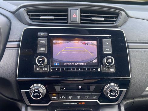 Used 2019 Honda CR-V LX image 18