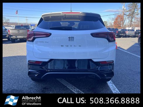 Used 2025 Buick Encore GX Sport Touring w/ Advanced Technology Package image 4