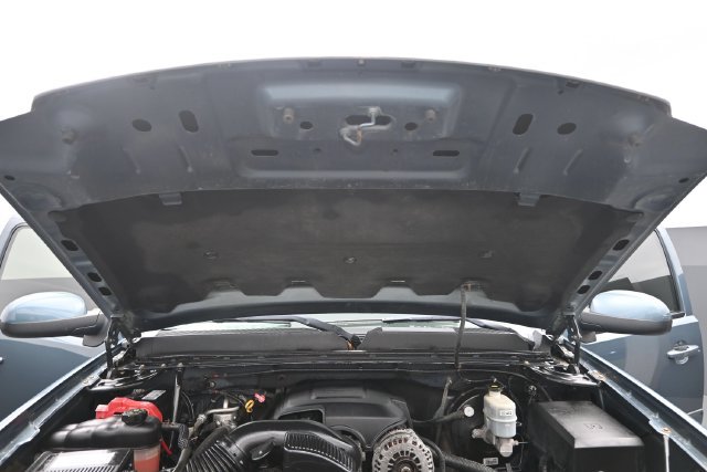 Used 2008 GMC Sierra 1500 SLT w/ SLT Preferred Package AWD/4WD image 32