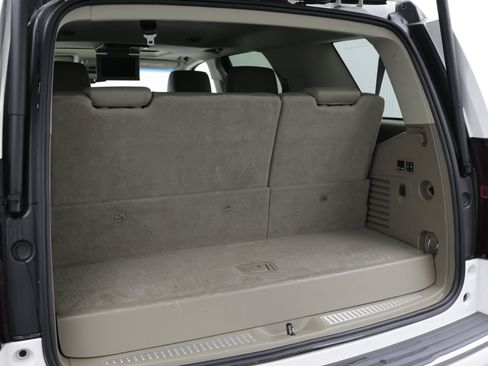 Used 2019 Chevrolet Tahoe Premier RWD image 46