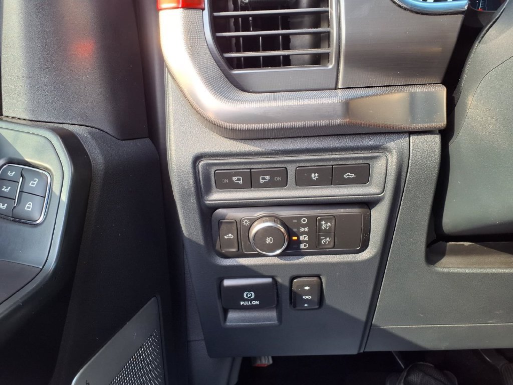 Used 2022 Ford F150 Raptor w/ Equipment Group 801A High AWD/4WD image 13