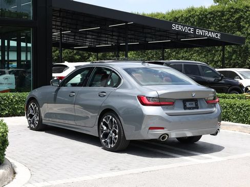 Used 2025 BMW 330i Sedan w/ Premium Package RWD image 5