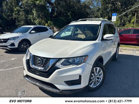 Used 2019 Nissan Rogue SV image 1