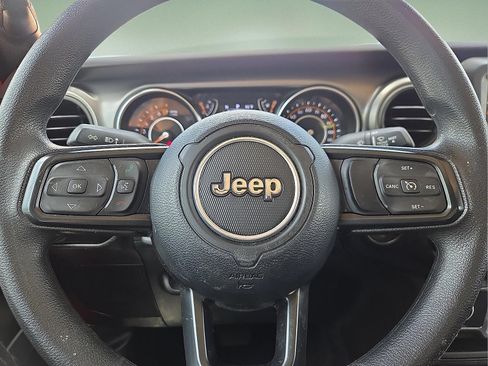 Used 2023 Jeep Gladiator Sport w/ Trailer Tow Package AWD/4WD image 24