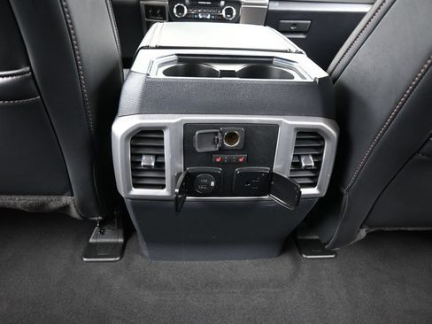 Used 2022 Ford F350 Platinum AWD/4WD image 41