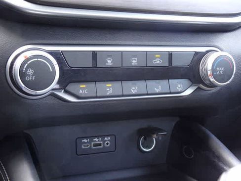 Used 2023 Nissan Altima 2.5 SV FWD image 25