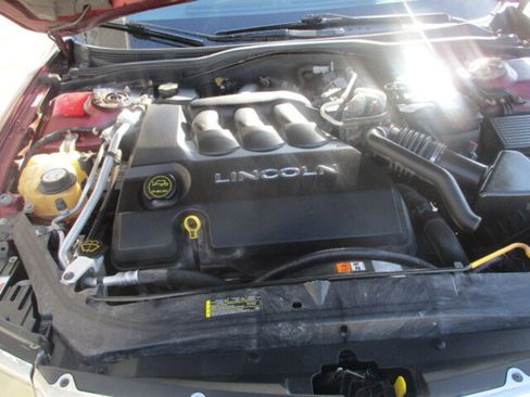 Used 2006 Lincoln Zephyr image 4