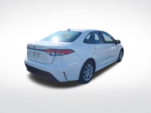 Certified 2024 Toyota Corolla LE image 8