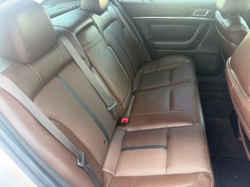 Used 2012 Lincoln MKS AWD image 22