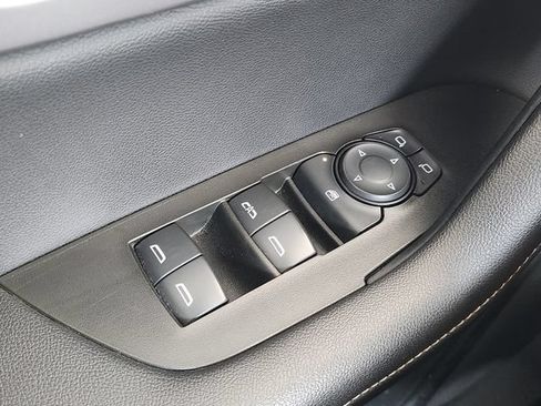 Used 2025 Chevrolet Blazer LT FWD image 22