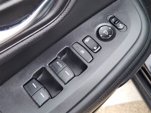 Used 2024 Honda HR-V LX image 29