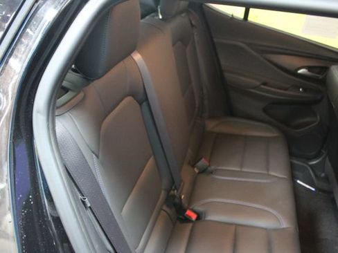 Used 2024 Buick Envista Sport Touring w/ Convenience II Package FWD image 9