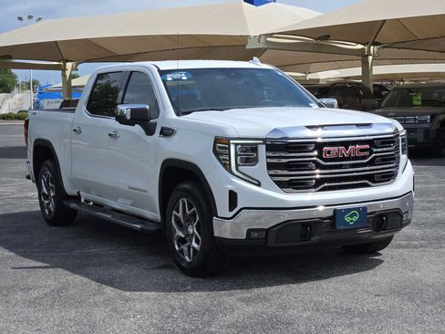 Certified 2024 GMC Sierra 1500 SLT AWD/4WD image 3