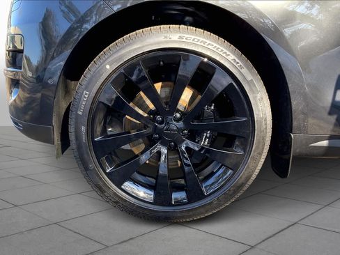 New 2026 Land Rover Range Rover Sport SE AWD/4WD image 15
