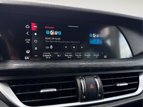 Used 2022 Alfa Romeo Stelvio Sprint image 22