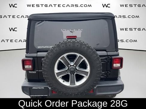 Used 2018 Jeep Wrangler Unlimited Sahara image 5
