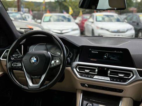 Used 2021 BMW 330i xDrive Sedan w/ Convenience Package image 22