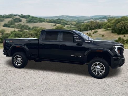 Used 2024 GMC Sierra 2500 AT4 w/ AT4 Premium Plus Package AWD/4WD image 13